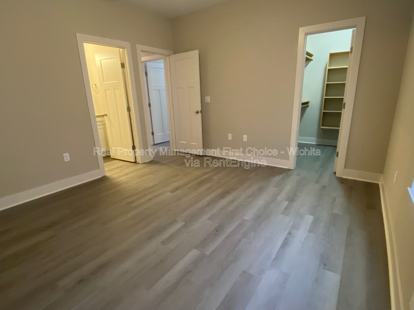 Gallery Image 16