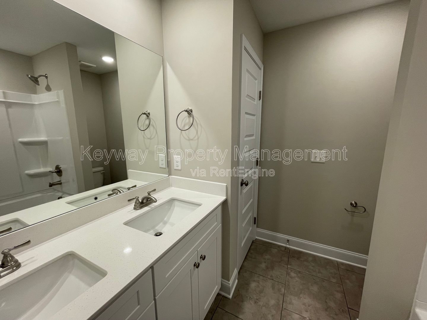 Gallery Image 16