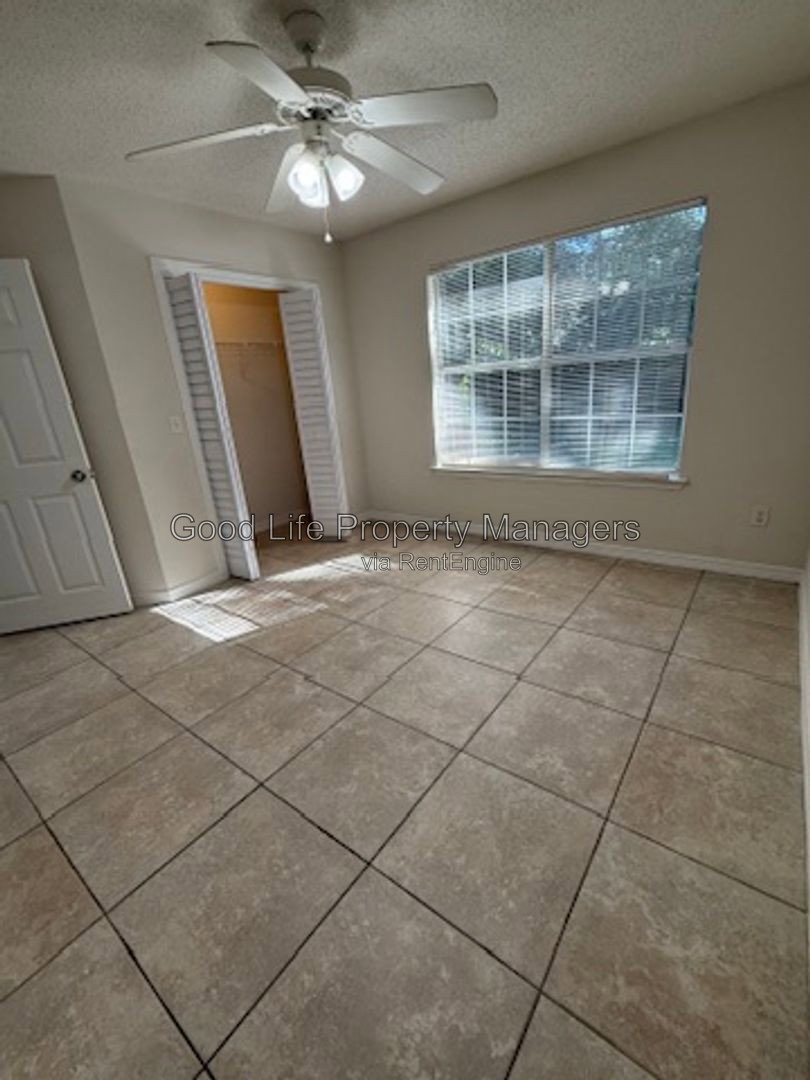 Gallery Image 17