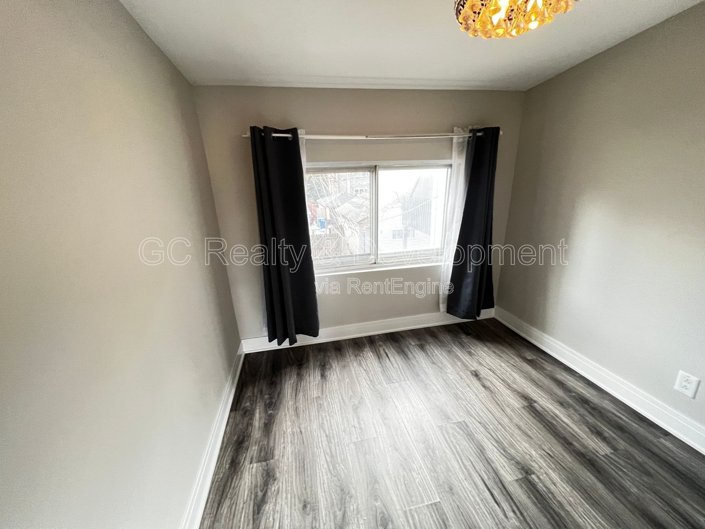 Gallery Image 9