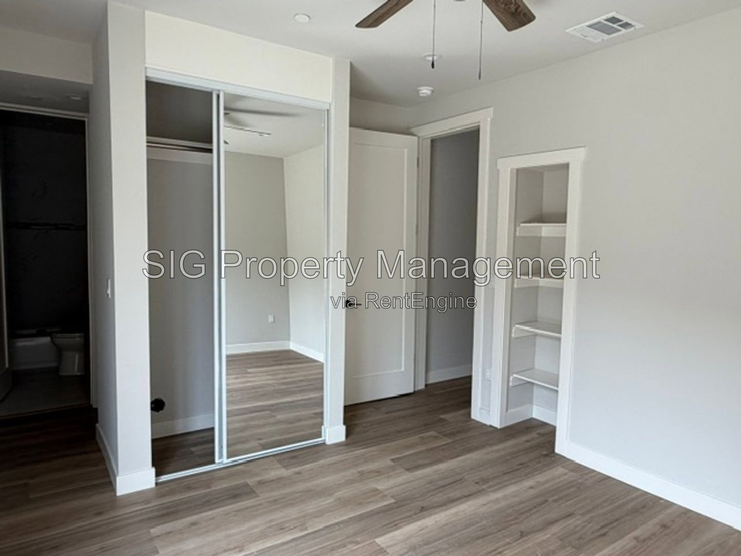 Gallery Image 19