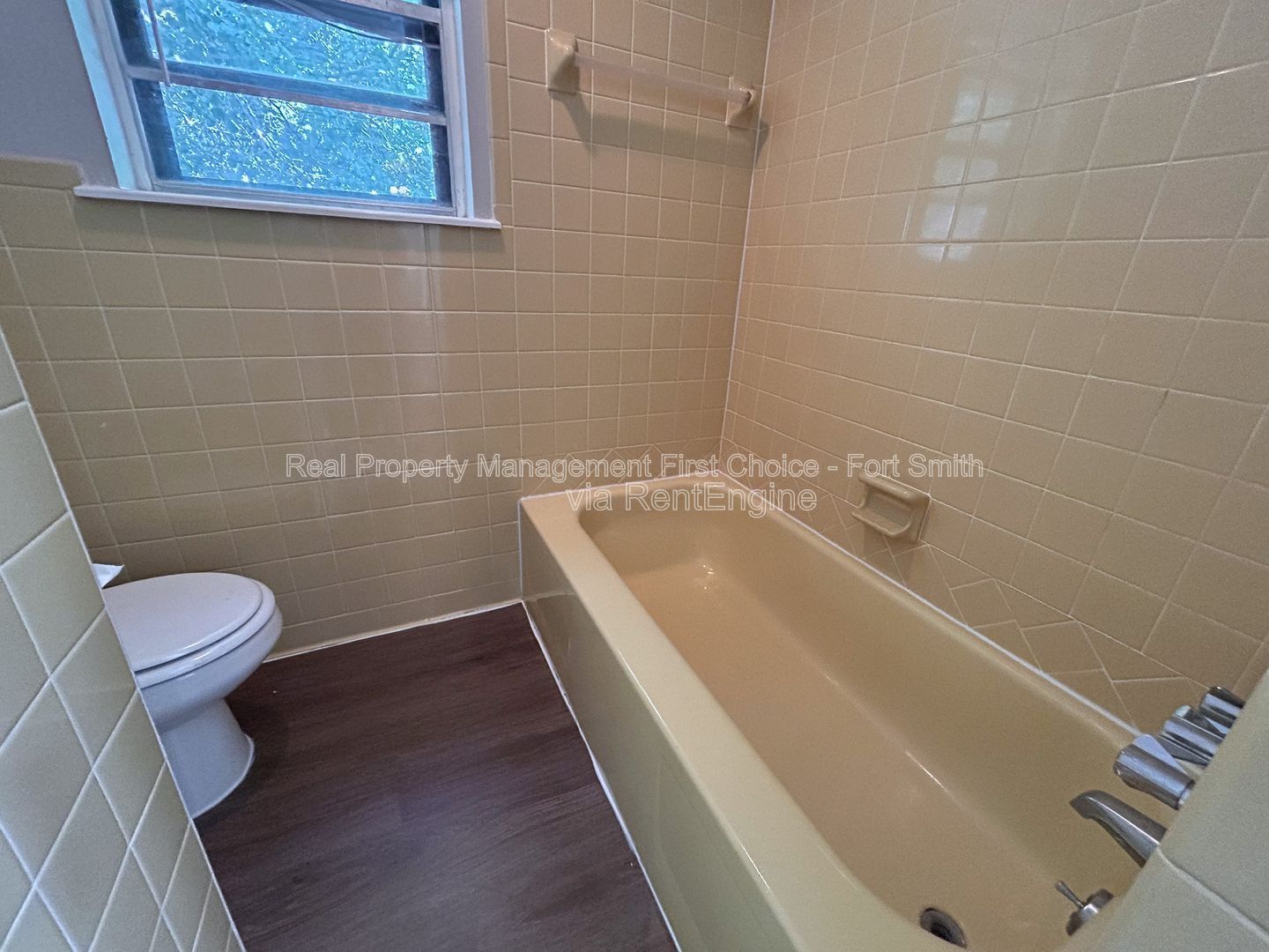 Gallery Image 17