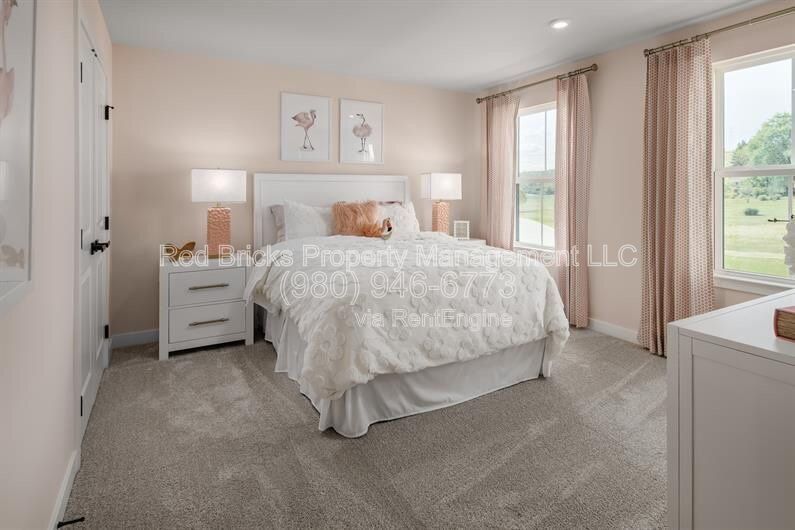 Gallery Image 18