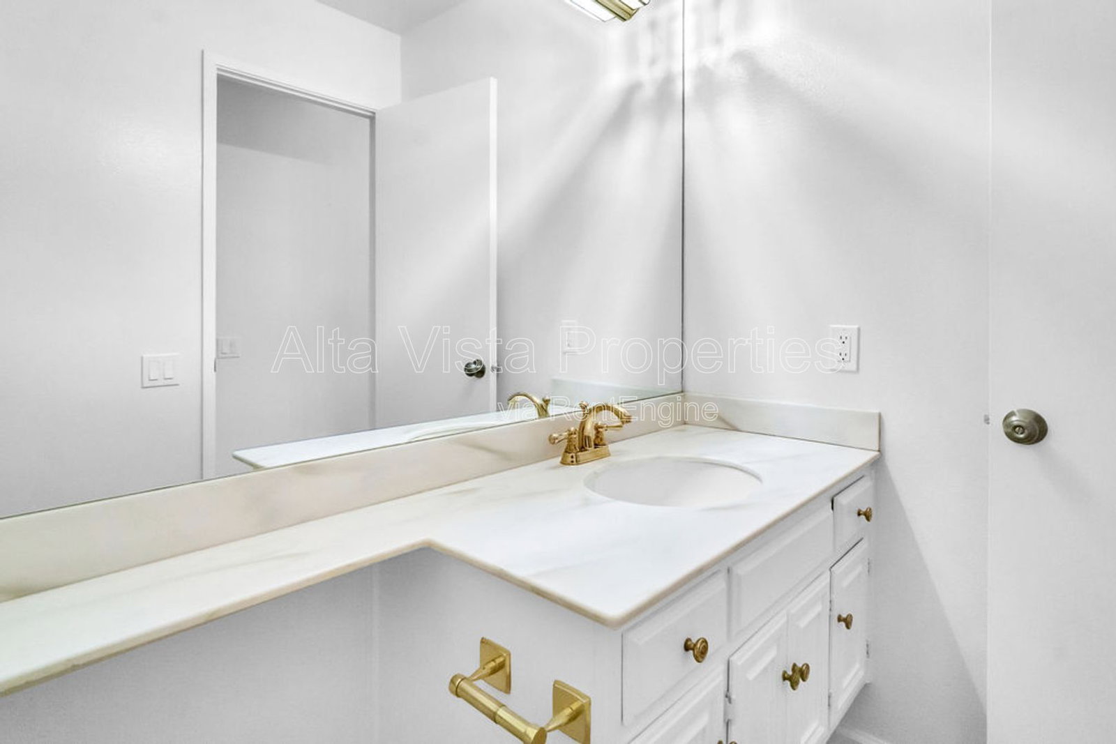 Gallery Image 36