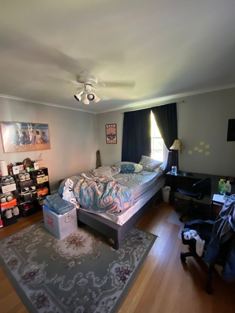 Gallery Image 12