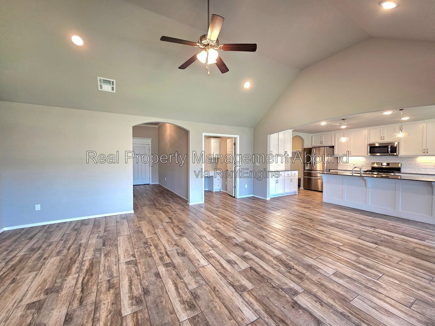 Gallery Image 17