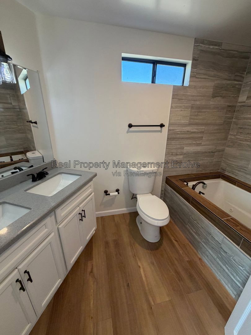 Gallery Image 18