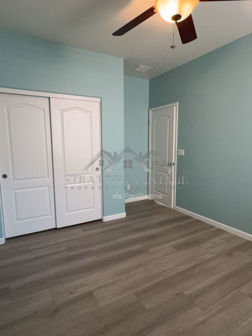 Gallery Image 16