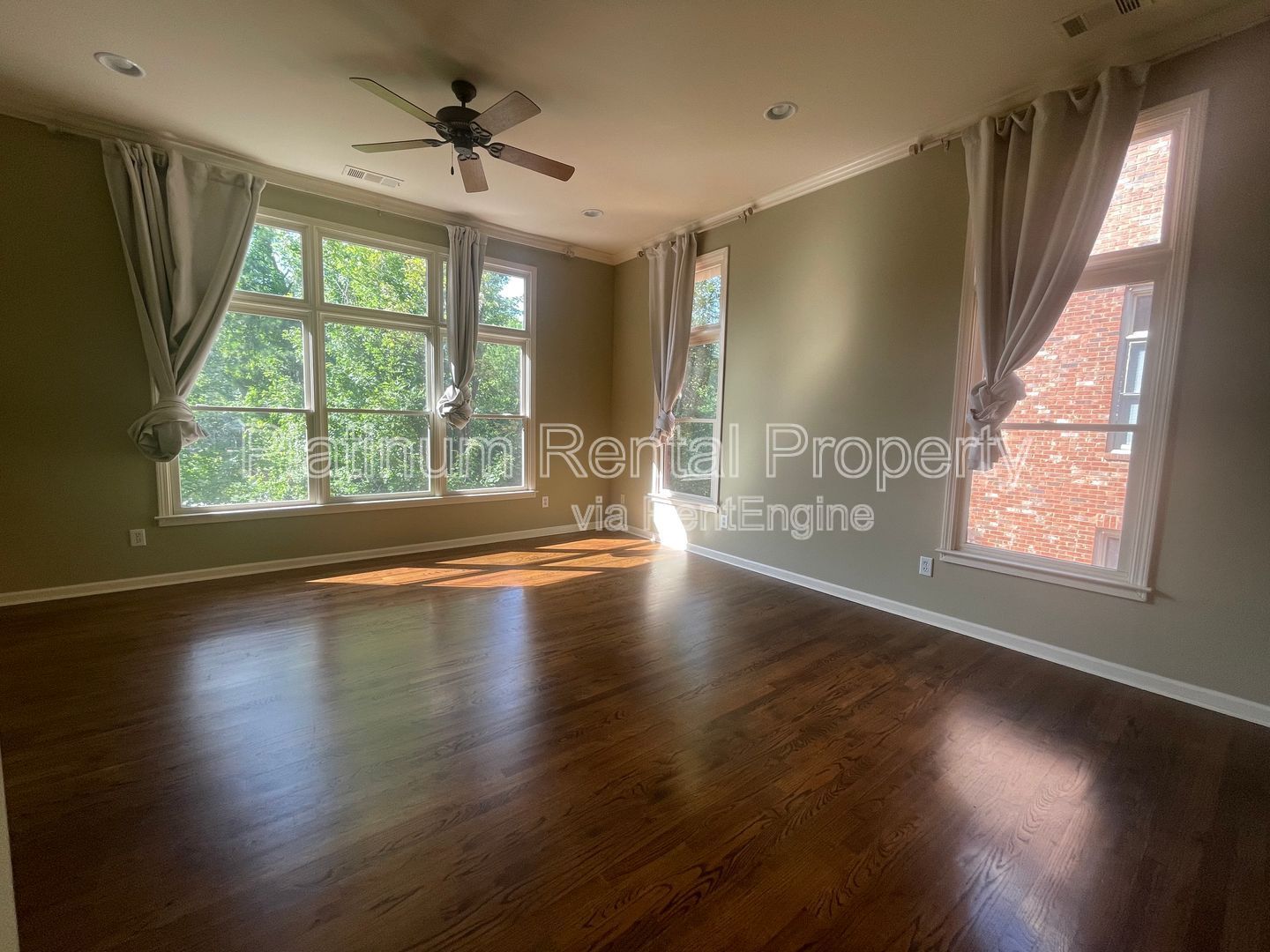 Gallery Image 43