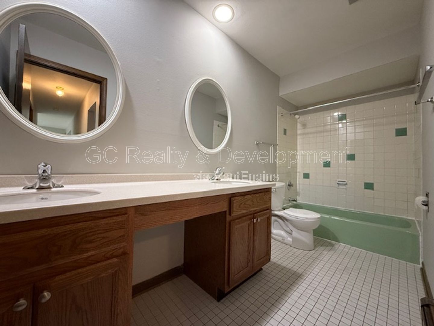 Gallery Image 13