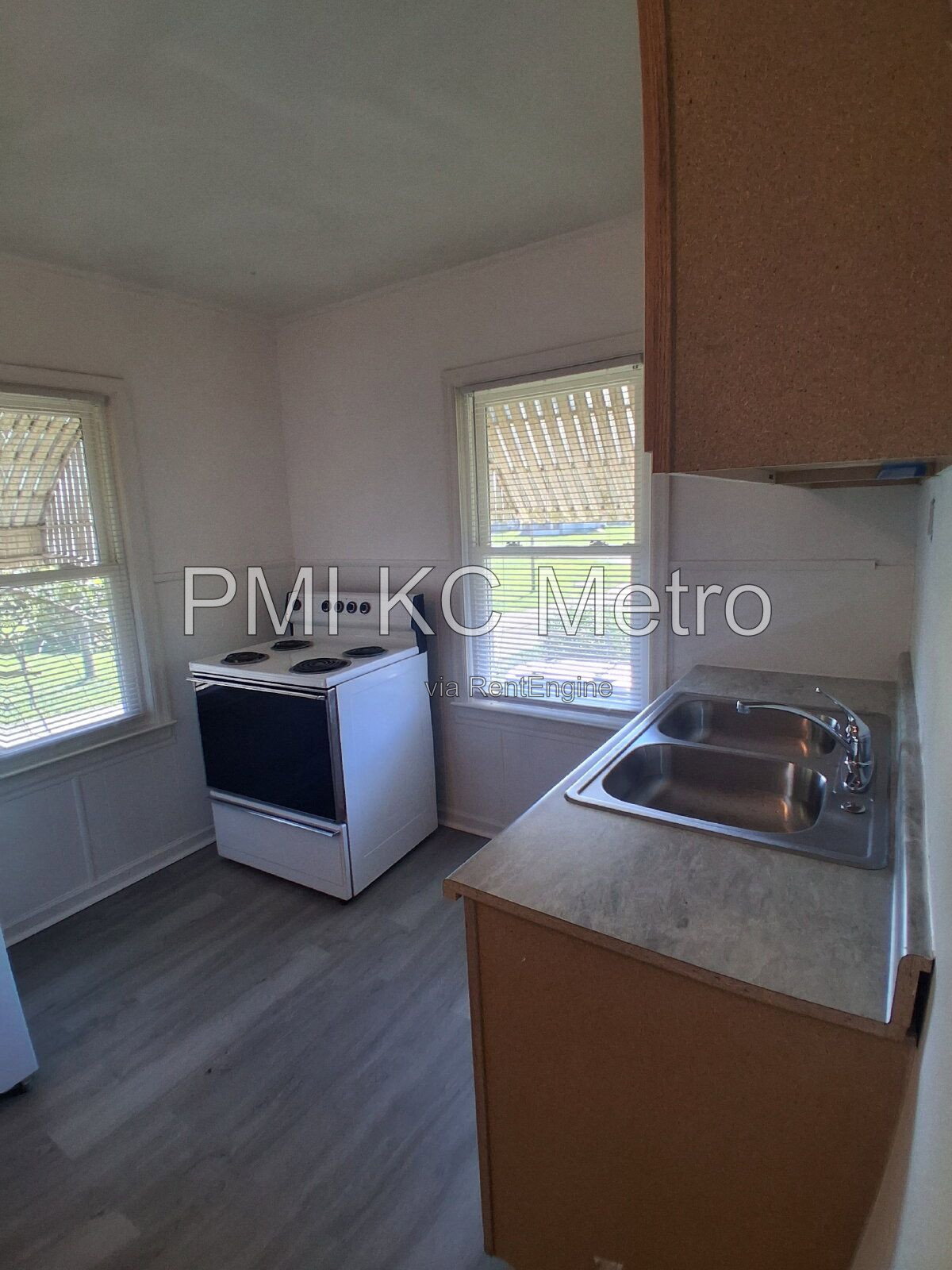 Gallery Image 12