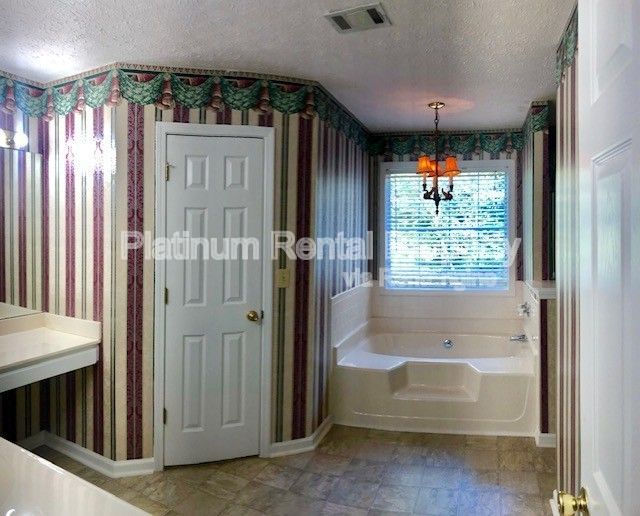 Gallery Image 36