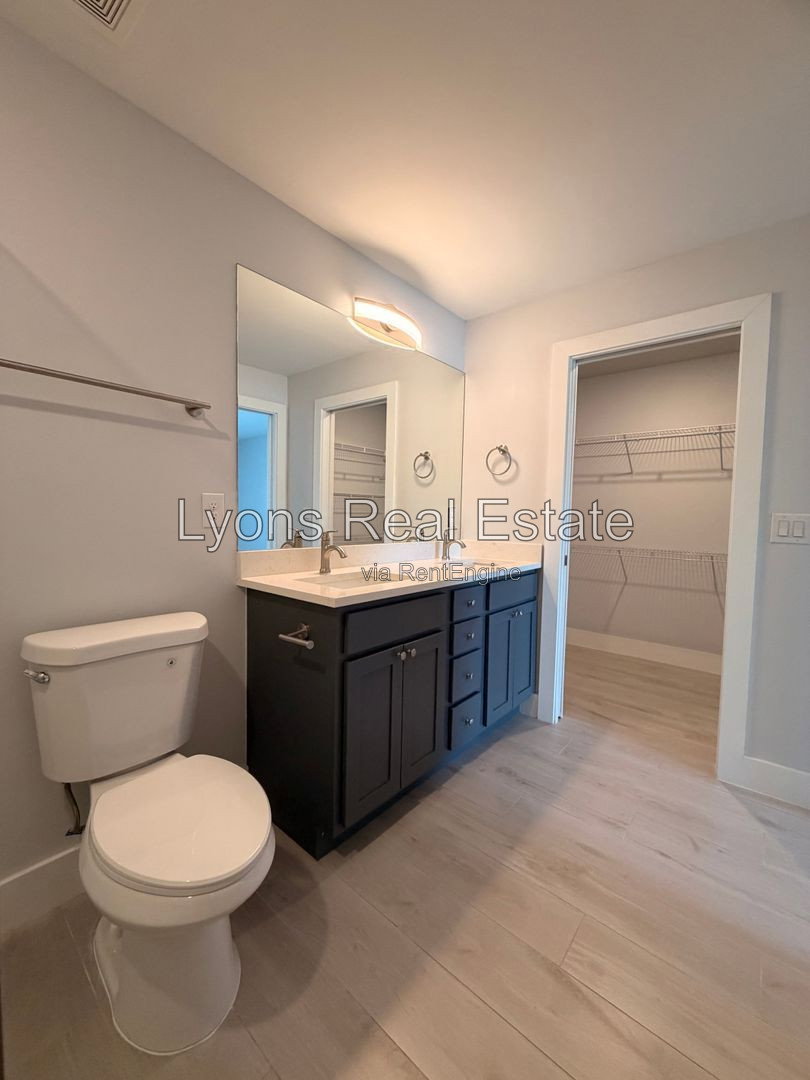 Gallery Image 22
