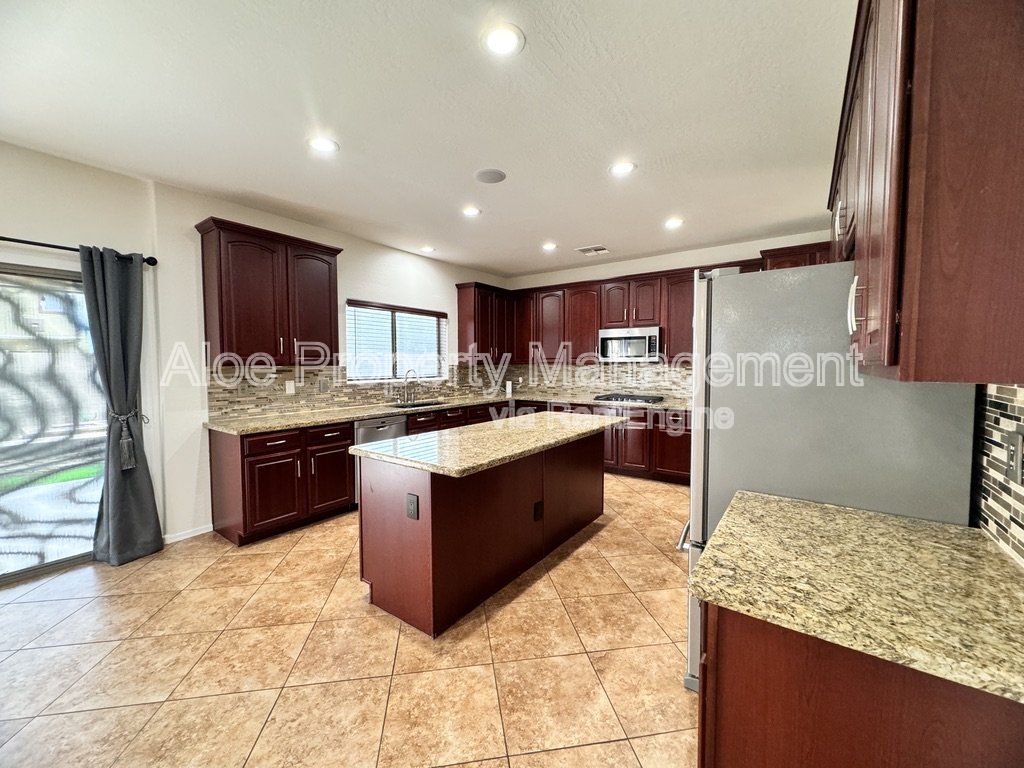 Gallery Image 45