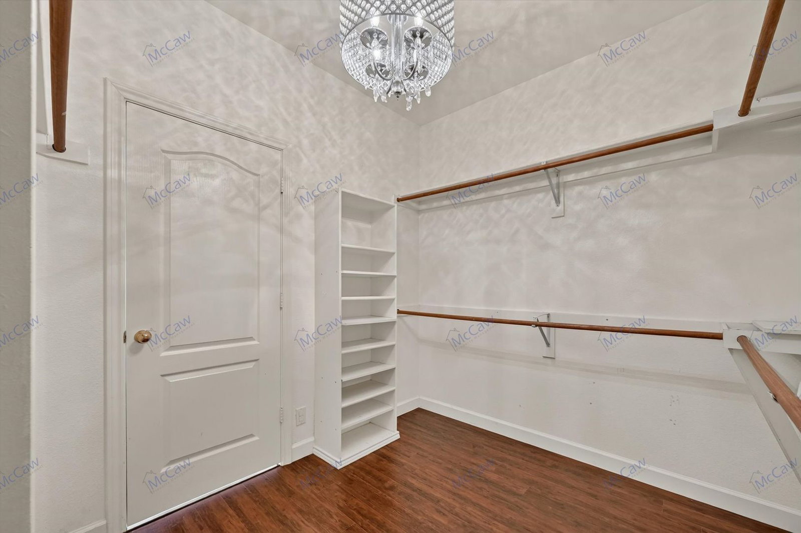 Gallery Image 19