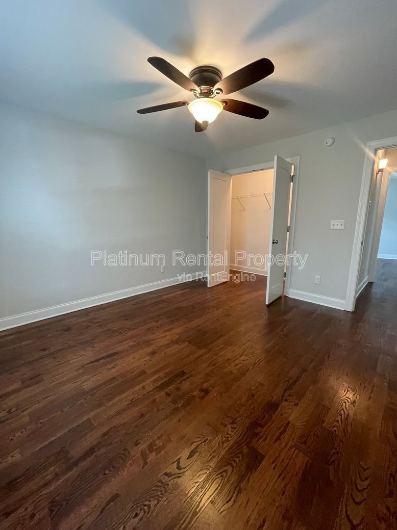 Gallery Image 16