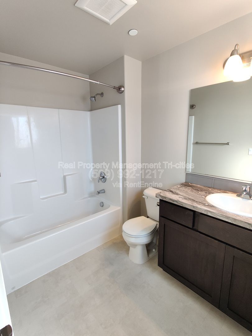 Gallery Image 20