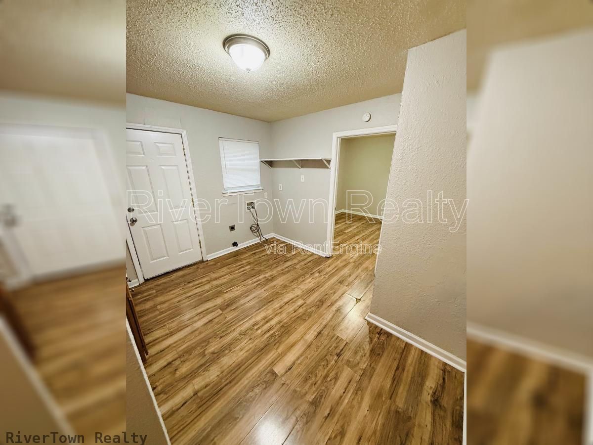 Gallery Image 14