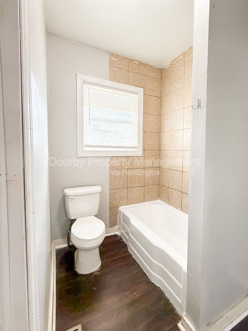 Gallery Image 15