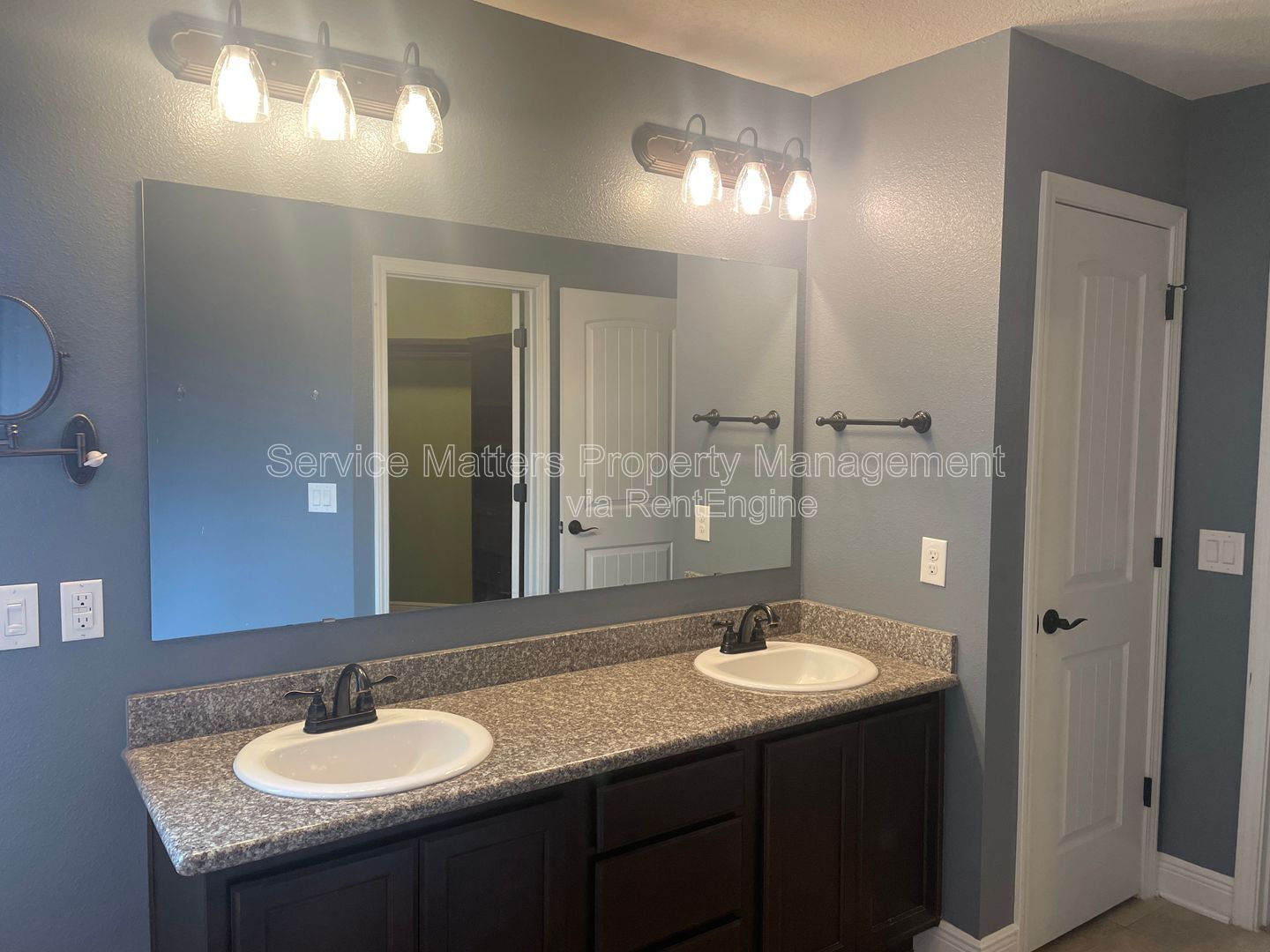 Gallery Image 18