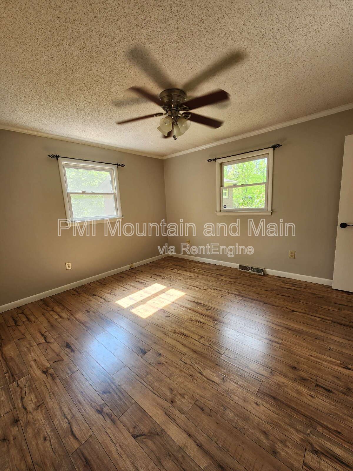 Gallery Image 21