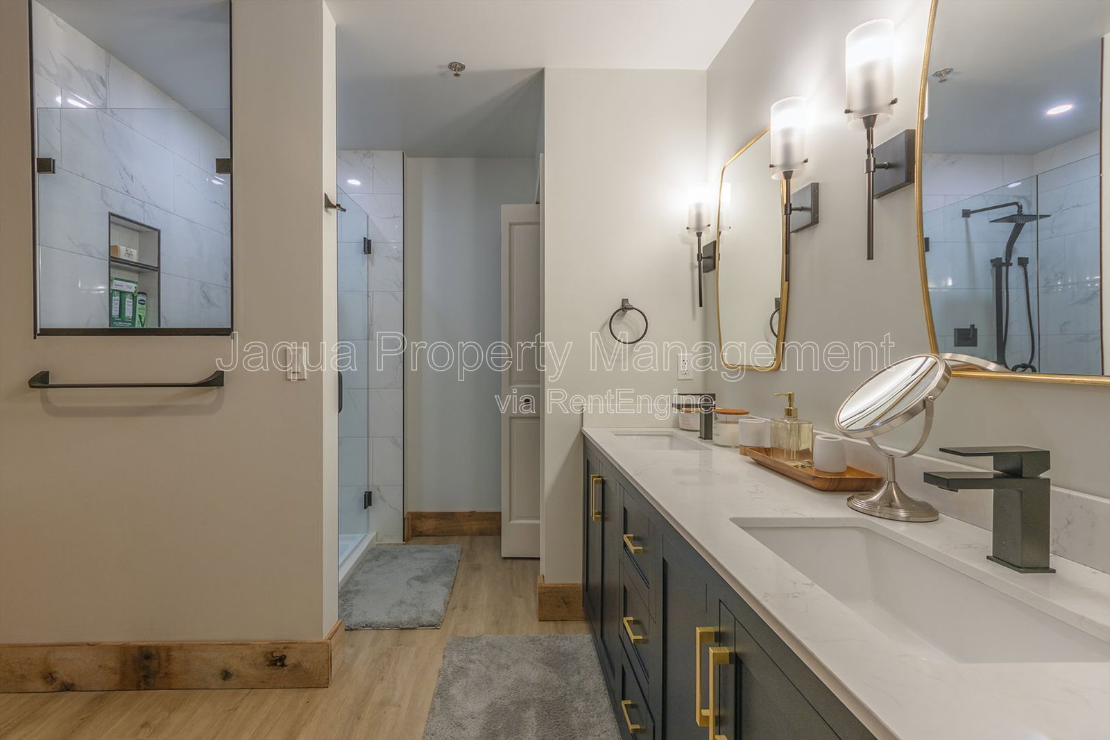 Gallery Image 17