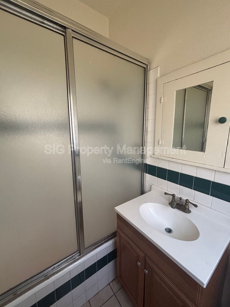 Gallery Image 14