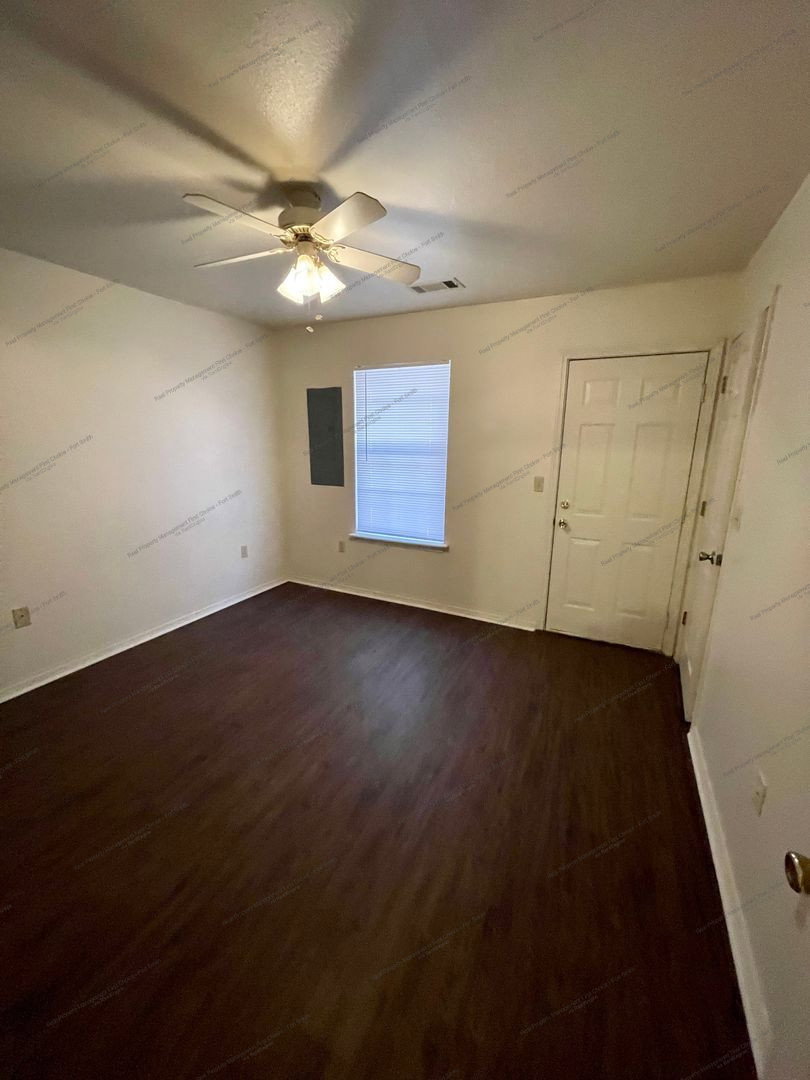 Gallery Image 7