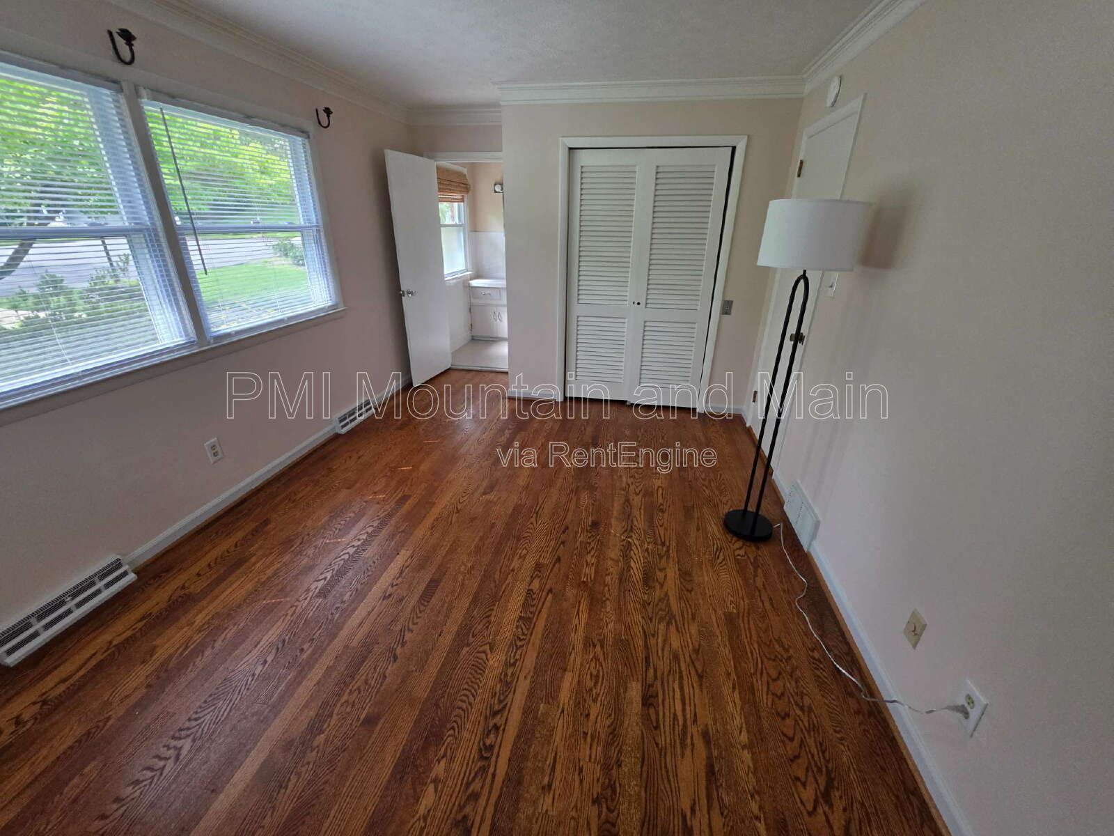Gallery Image 33