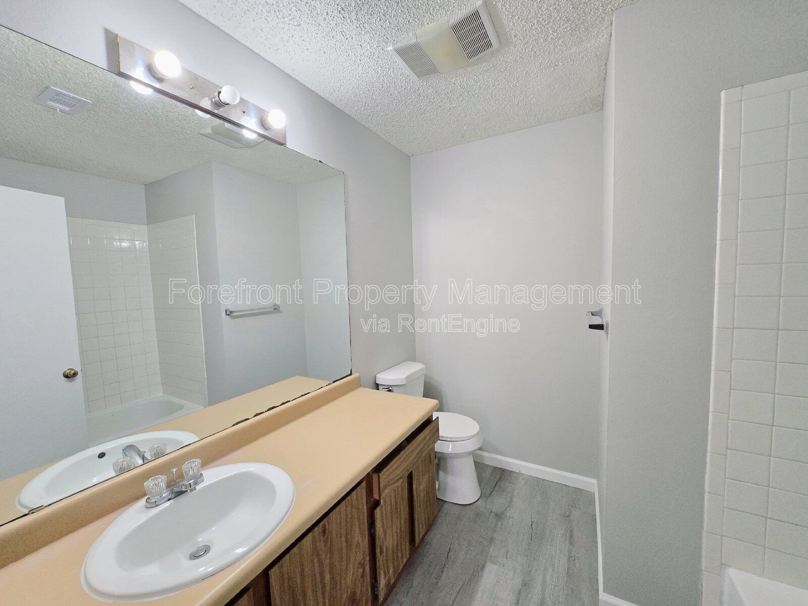 Gallery Image 19