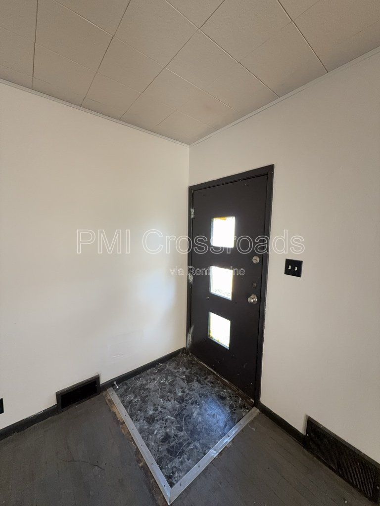 Gallery Image 20