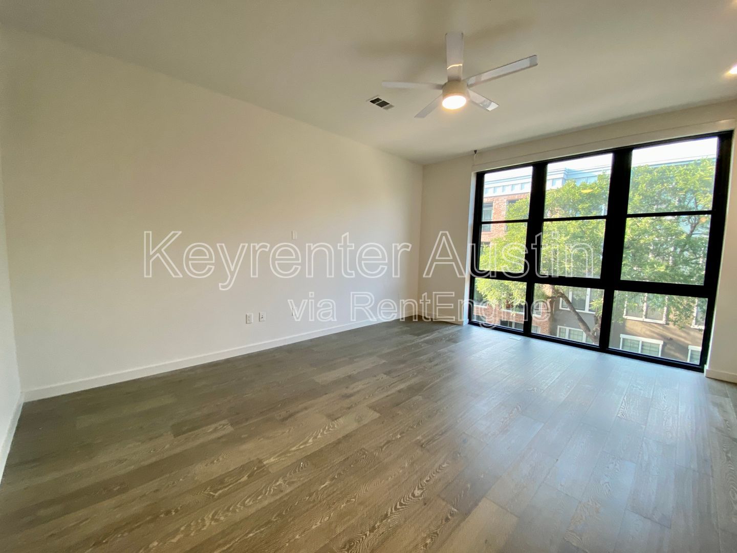 Gallery Image 25