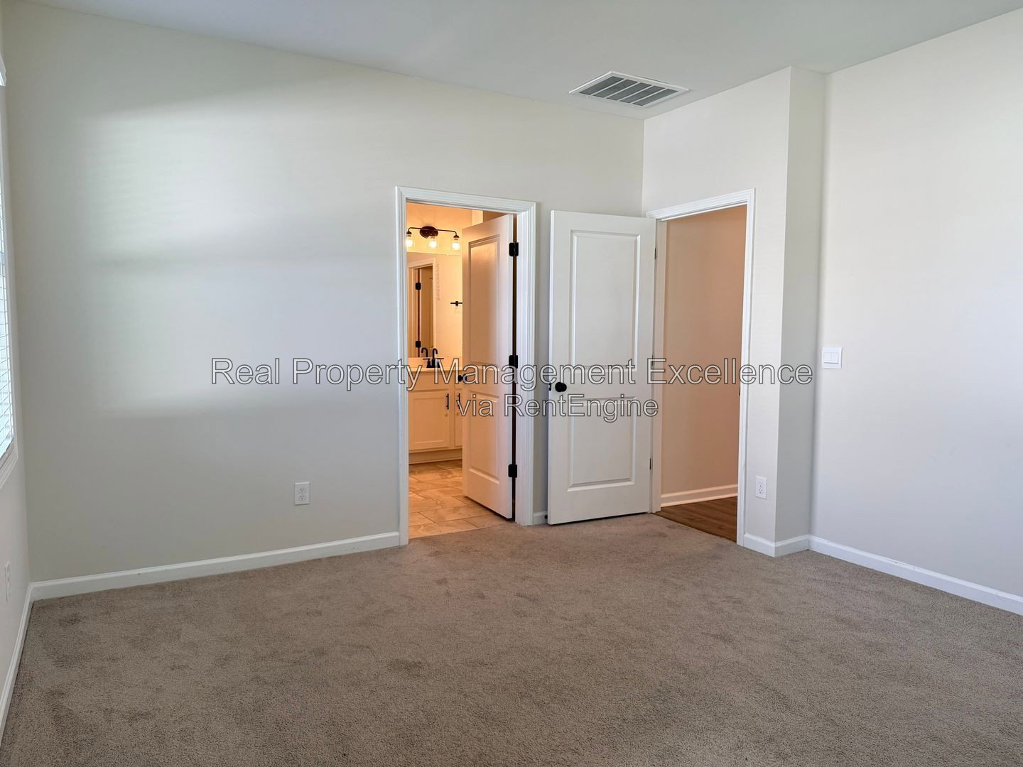 Gallery Image 19