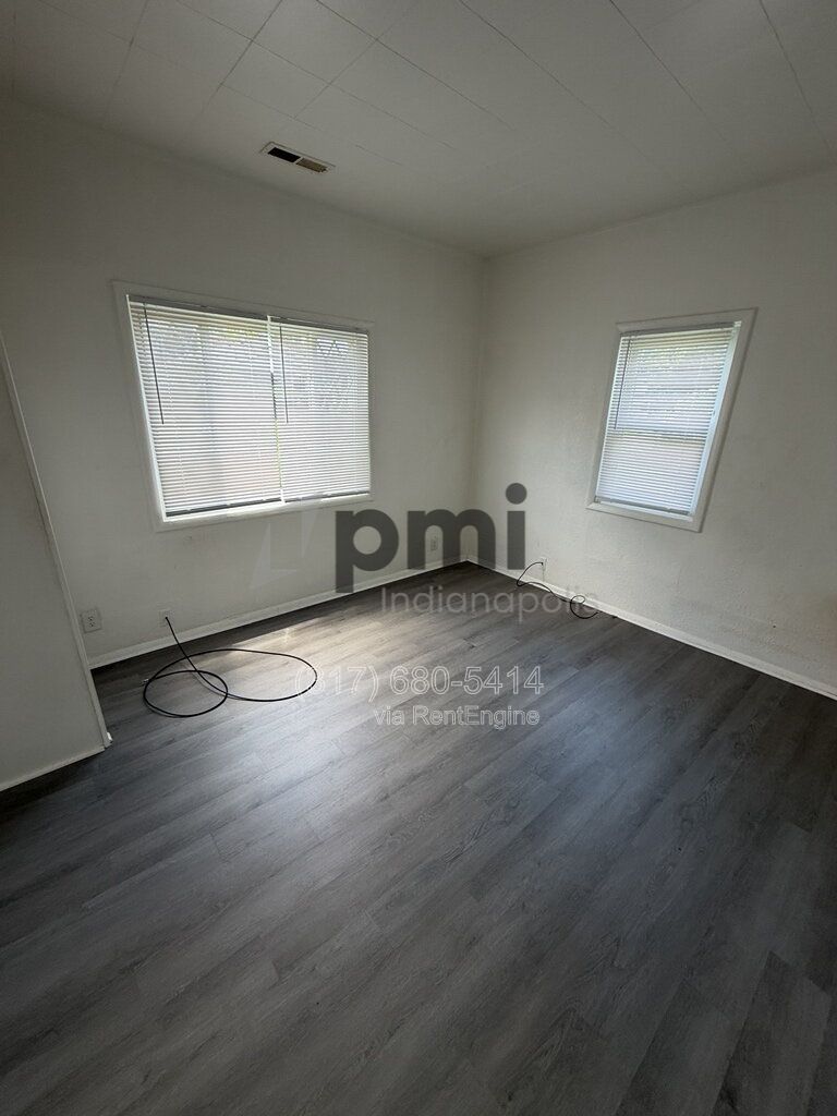 Gallery Image 24