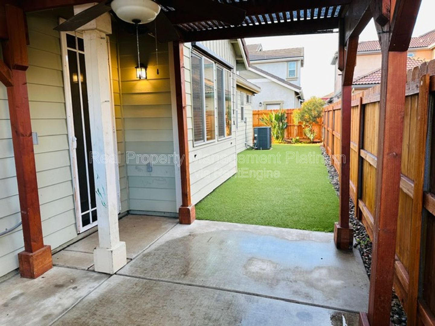 Gallery Image 18
