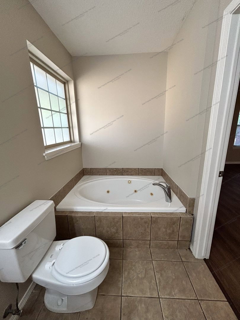 Gallery Image 14