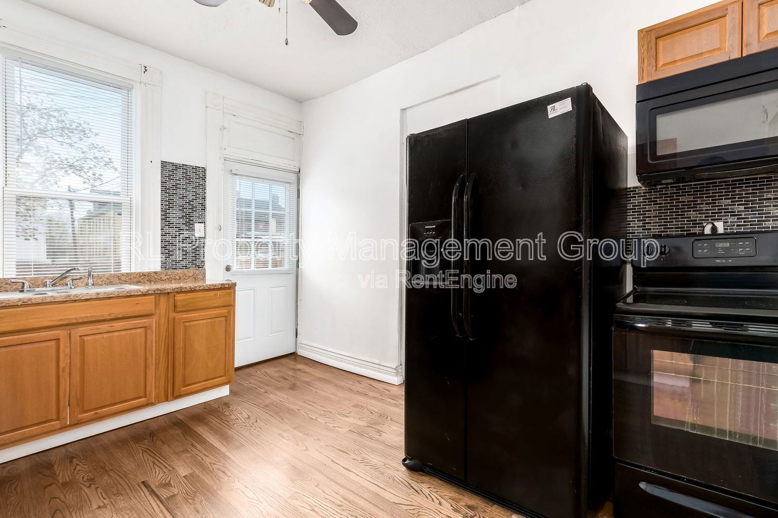 Gallery Image 16