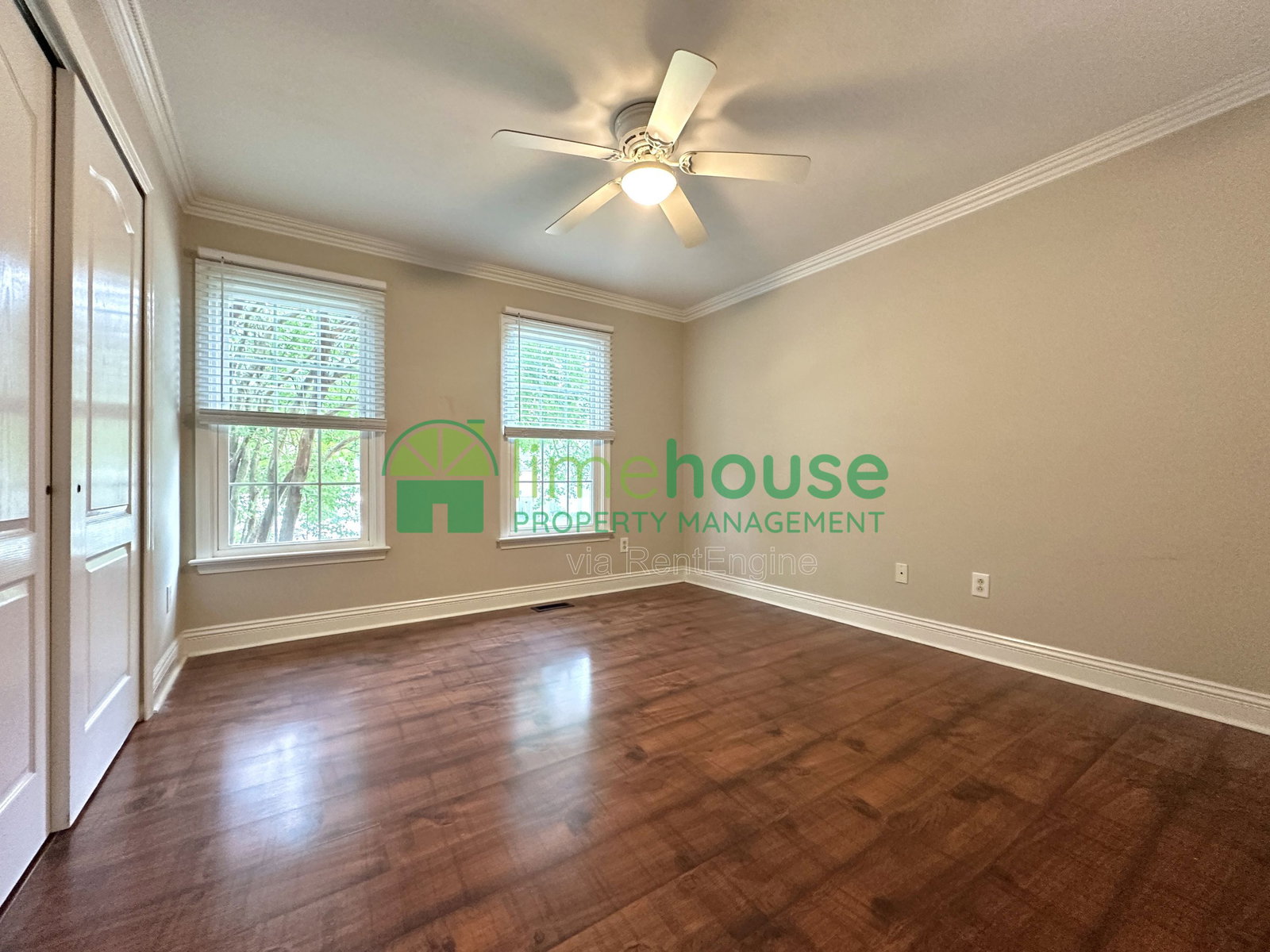 Gallery Image 16