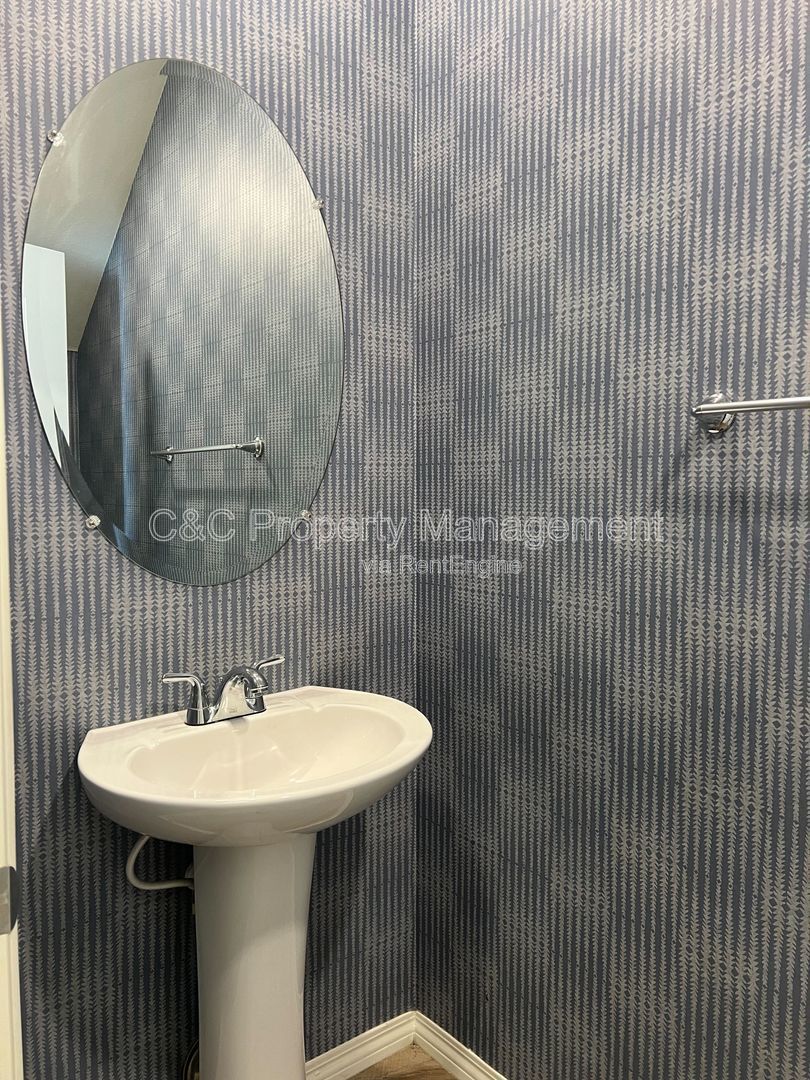 Gallery Image 15