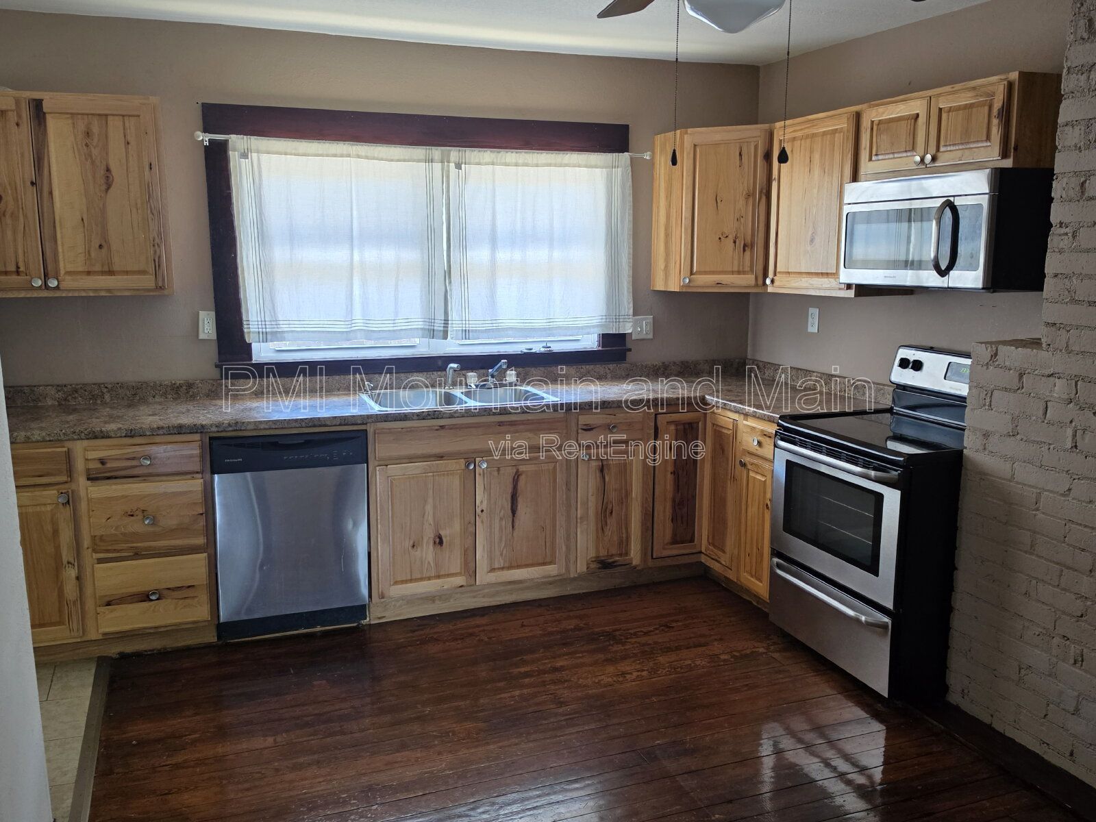Gallery Image 11