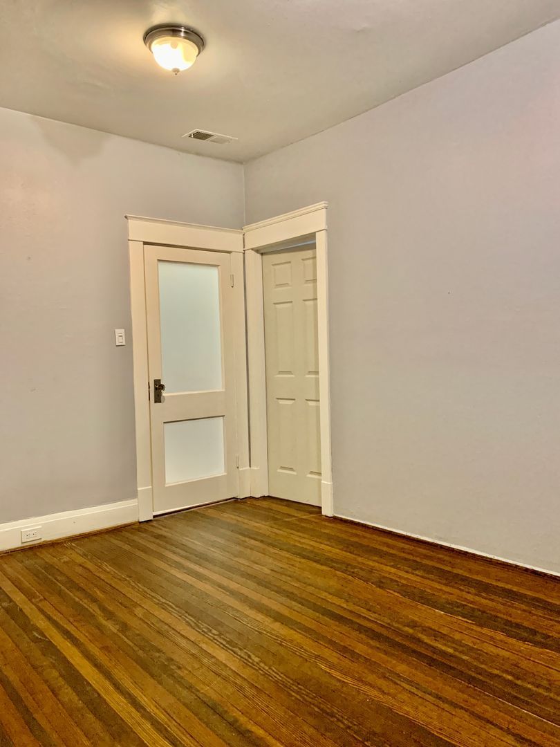 Gallery Image 15
