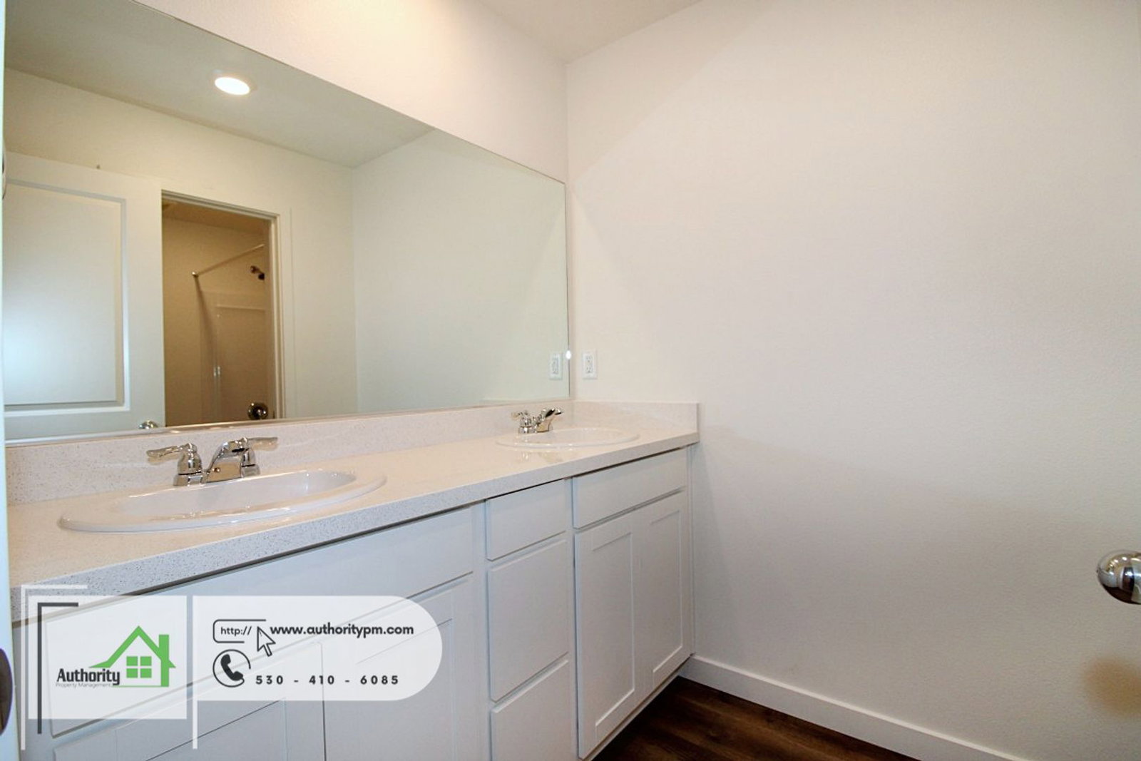 Gallery Image 17