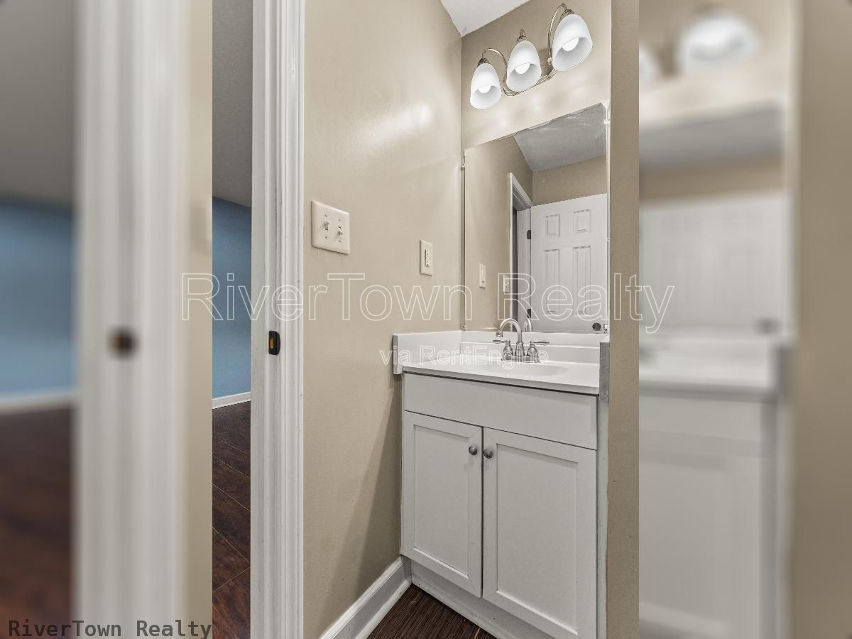 Gallery Image 21