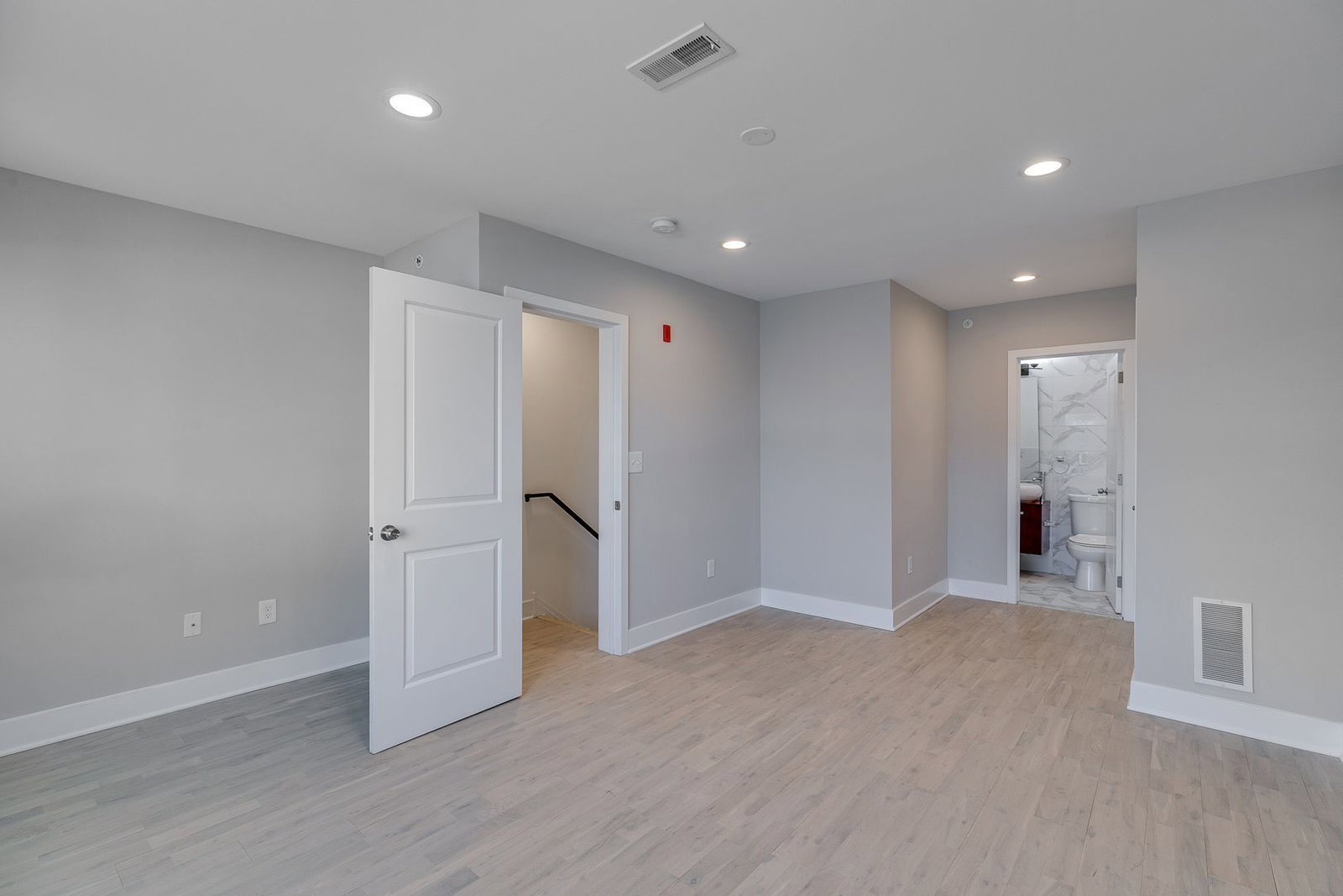 Gallery Image 15