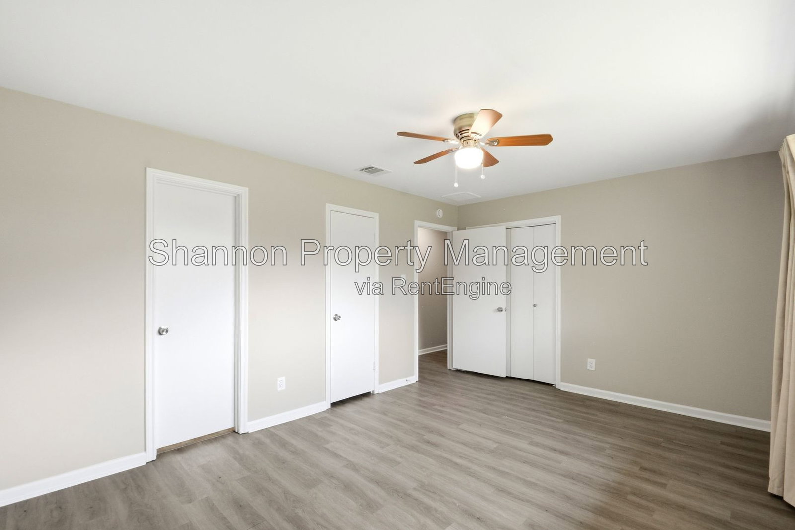 Gallery Image 16