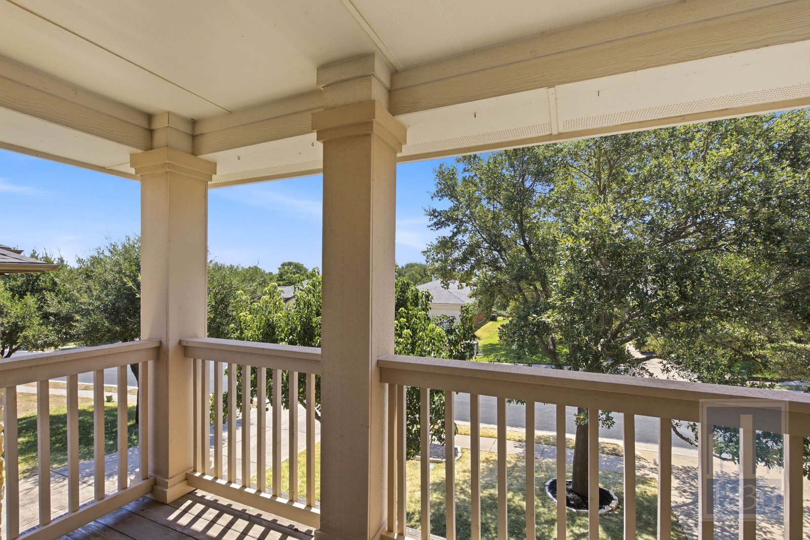 Gallery Image 17