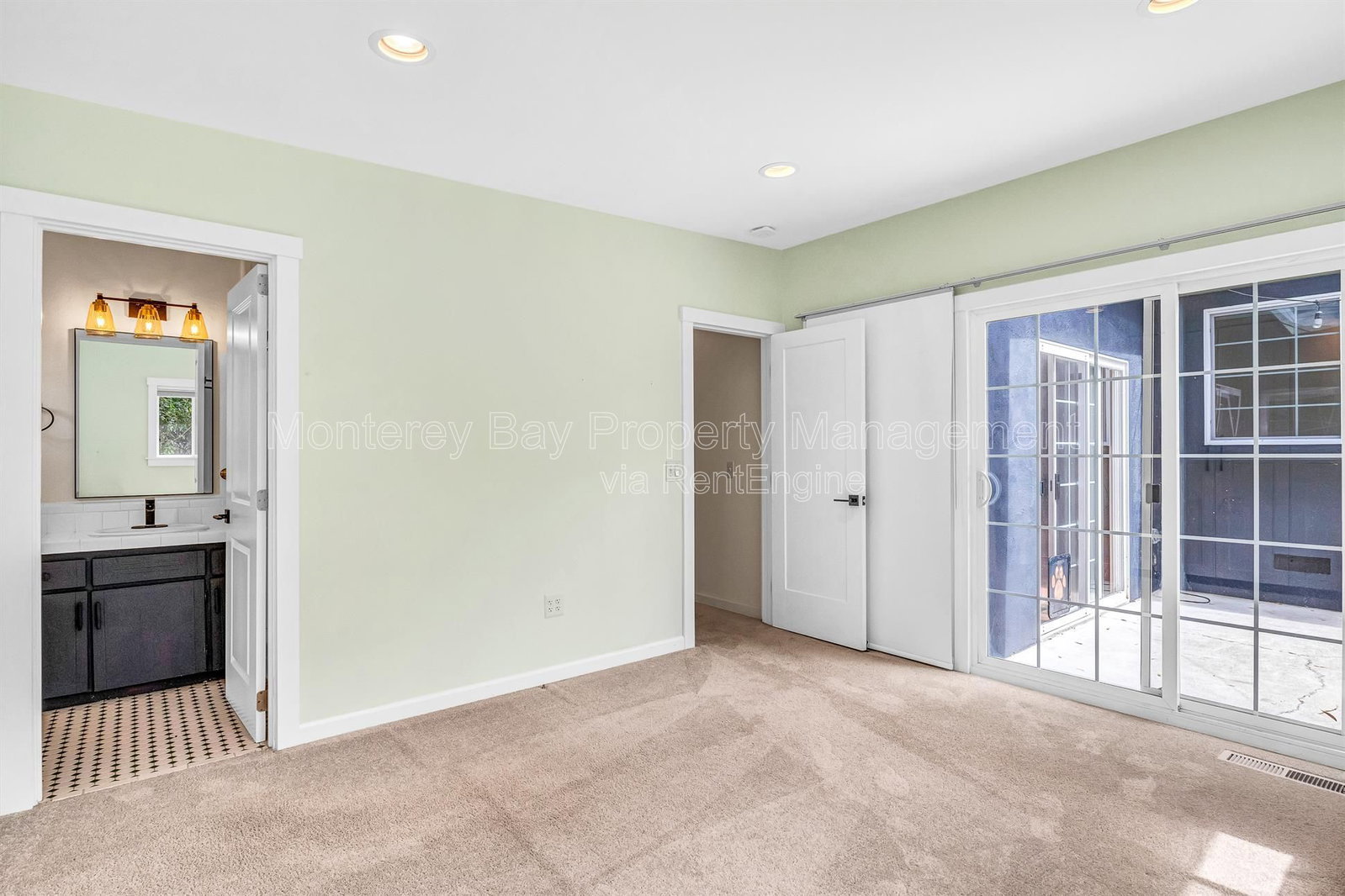Gallery Image 20