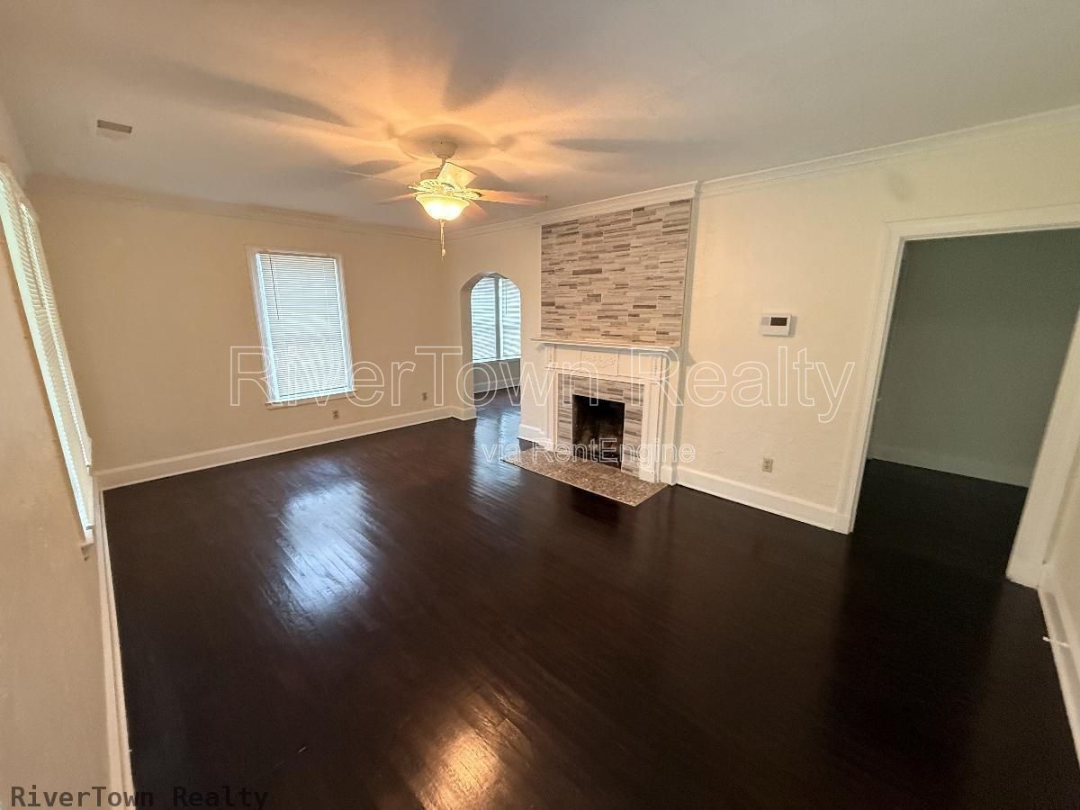 Gallery Image 14