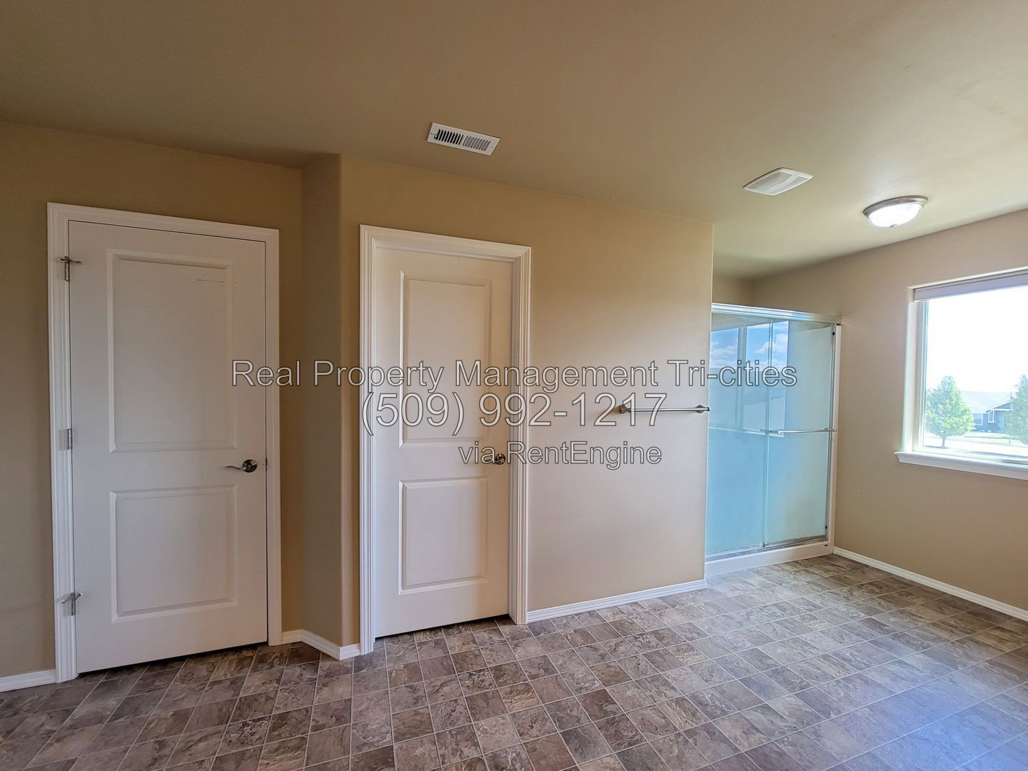 Gallery Image 31