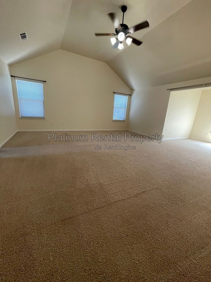 Gallery Image 44